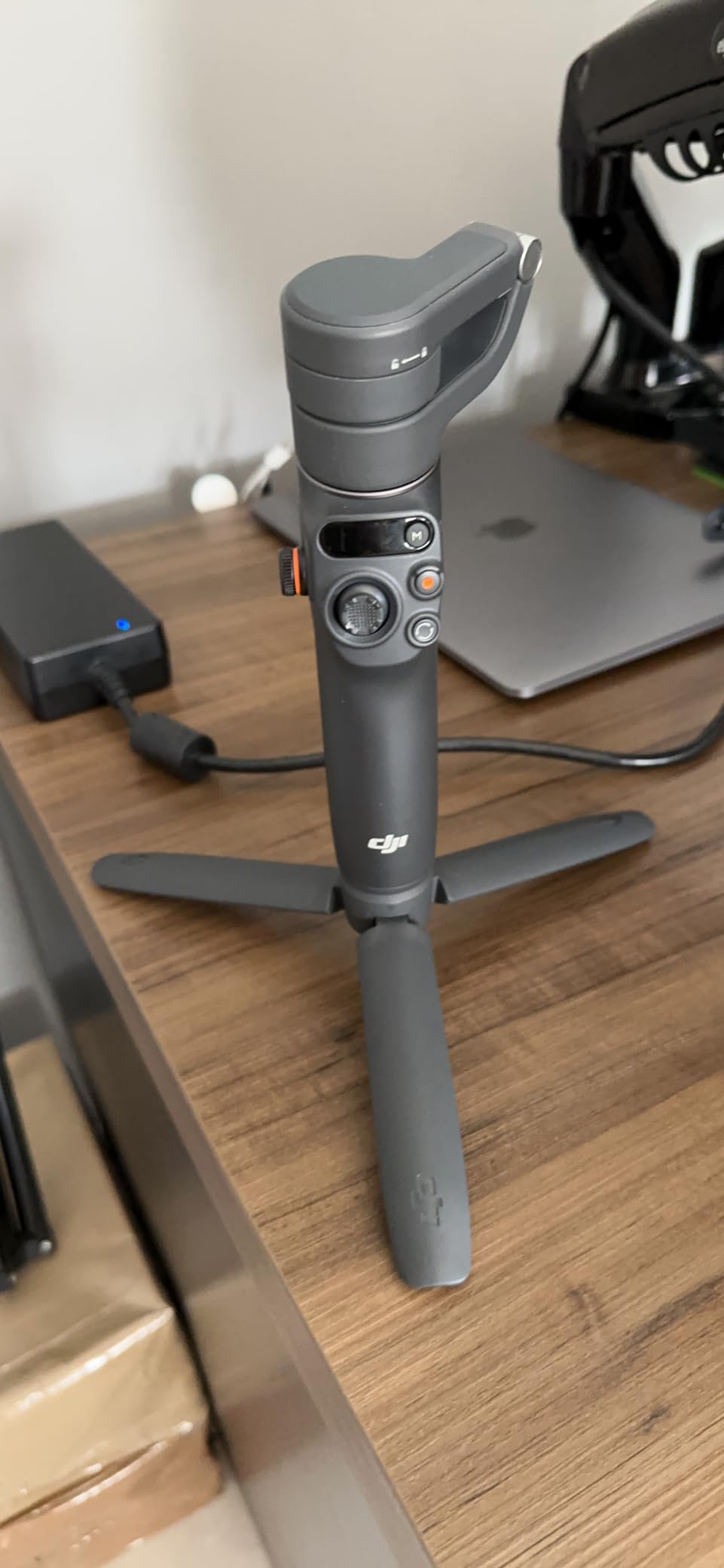 DJI Osmo Mobile 6